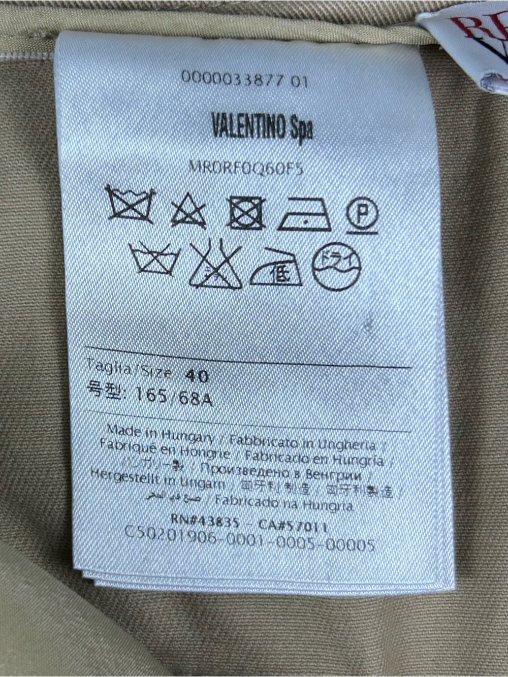 Red Valentino Garavani Embroidered Patch Khaki Shorts Size US 4 Preppy Resort - Picture 13 of 14